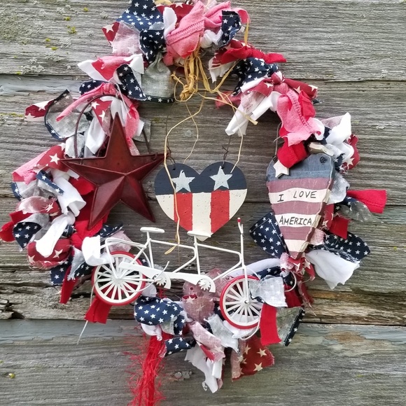 Americana Rag Wreath Fourth of July - Picture 3 of 4